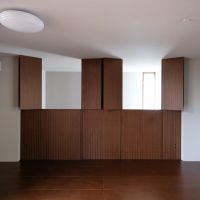 神奈川県横浜市港北区菊名の売買物件/2階南西側洋室：奥は吹き抜けにつながる