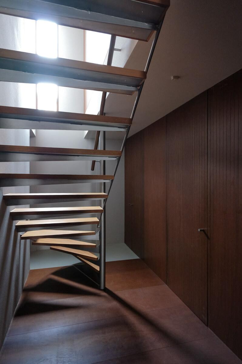 神奈川県横浜市港北区菊名の売買物件/玄関前