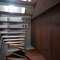 神奈川県横浜市港北区菊名の売買物件/玄関前