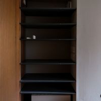 神奈川県横浜市港北区菊名の売買物件/2階階段手前の棚