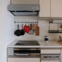 目黒区東が丘の売買物件/食洗機・グリル付きのキッチン。コンロは3口です