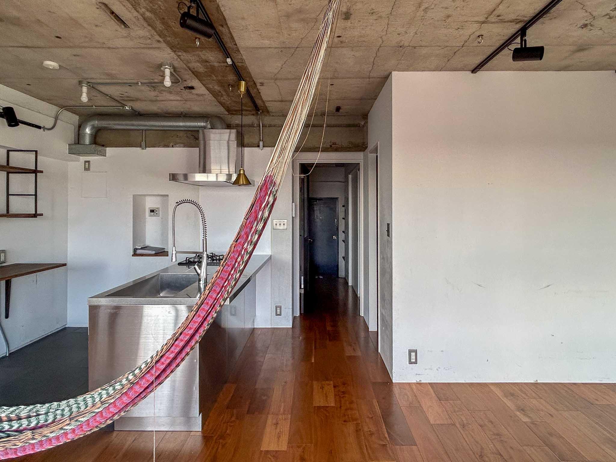 渋谷区幡ヶ谷の賃貸物件/玄関側をみる