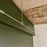 渋谷区幡ヶ谷の賃貸物件/スチールのロッドが吊るされているだけのオープンクローゼット