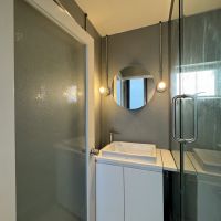 港区赤坂の売買物件/2階の洗面所