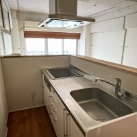 港区西麻布の賃貸物件/キッチン。コンロはIHです。