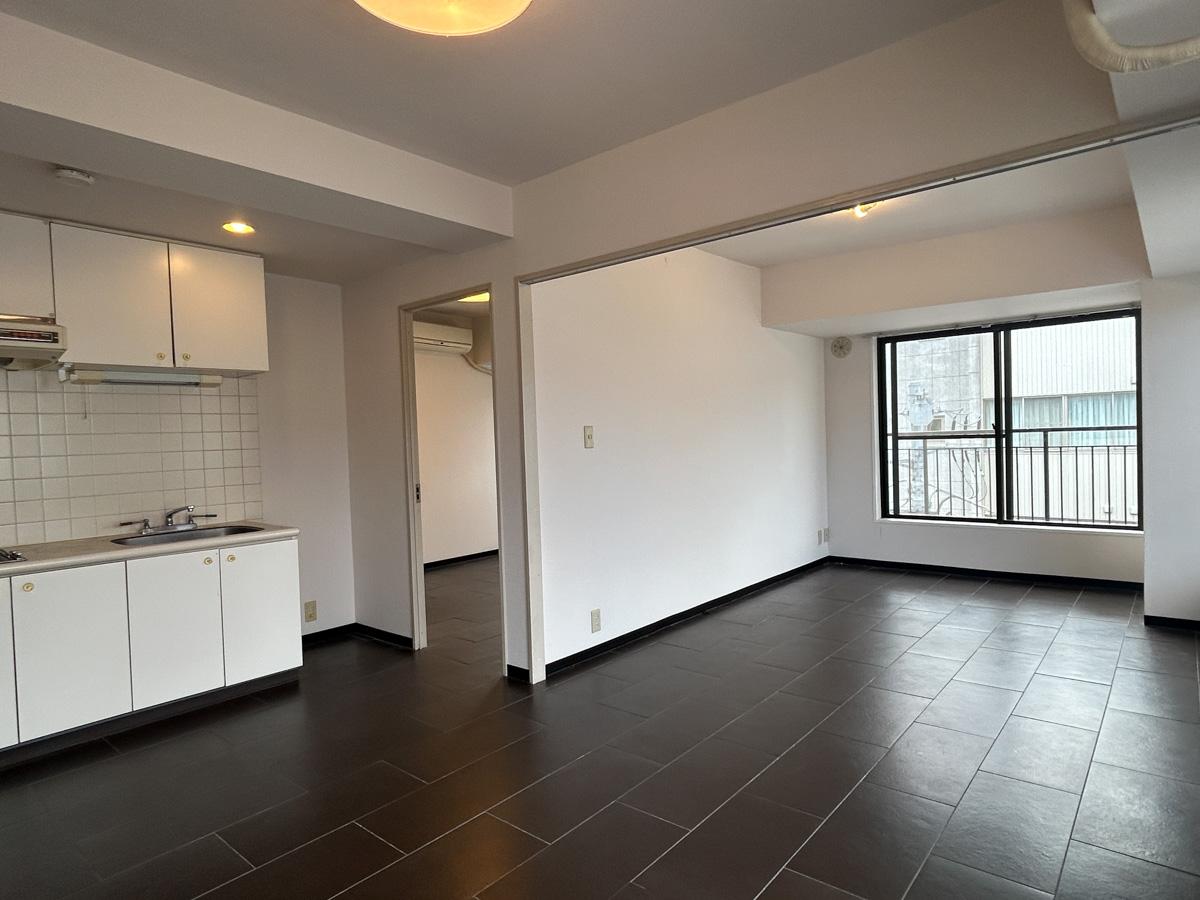 渋谷区神山町の賃貸物件/リビング別角度から