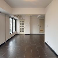 渋谷区神山町の賃貸物件/リビング別角度から