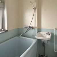 渋谷区富ヶ谷の賃貸物件/バスルーム※写真はクリーニング前のもの