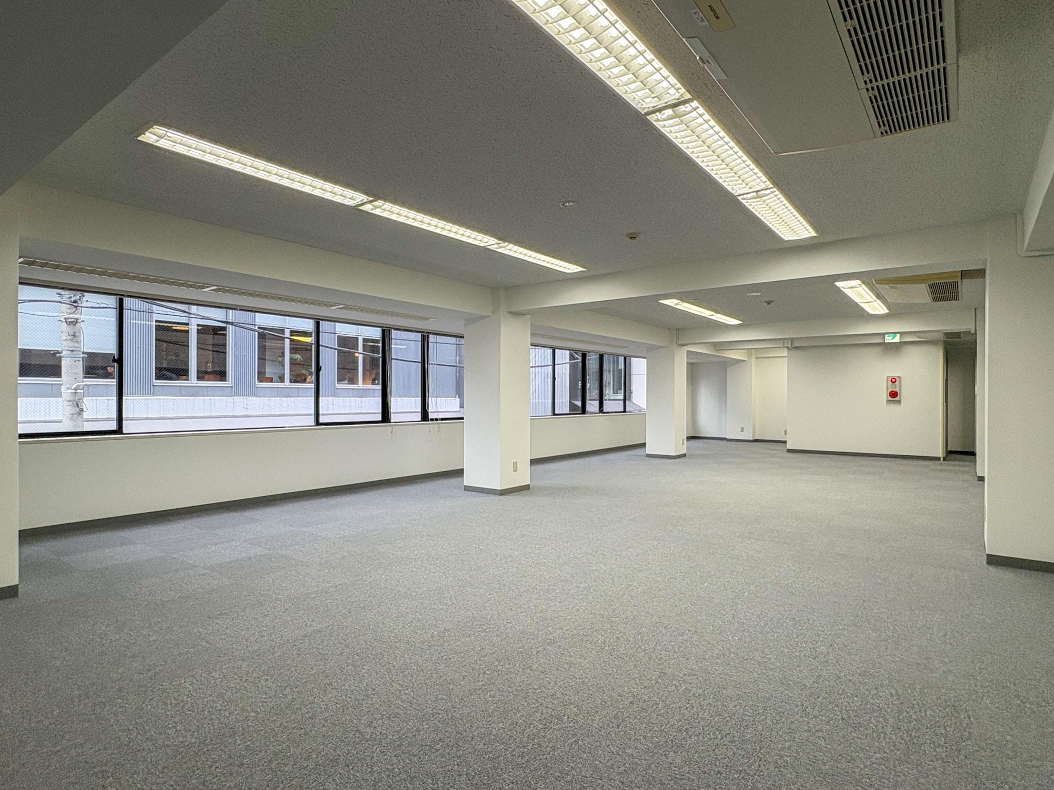 渋谷区神南の賃貸物件/シンプルな内装。改装次第で自分色の空間に