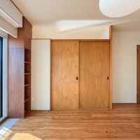 青梅市滝ノ上町の売買物件/リビングと主寝室の間の引き戸を閉めるとこのような形