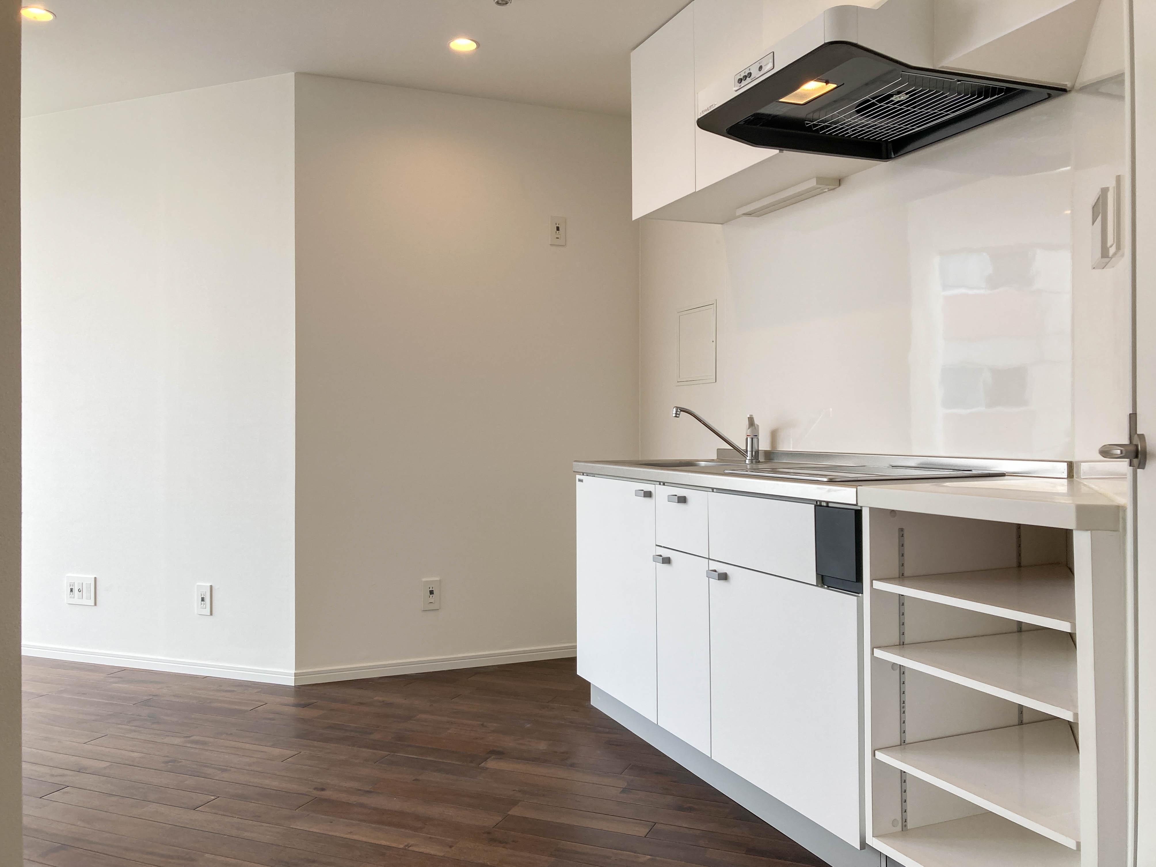 武蔵野市境南町の賃貸物件/賃貸ワンルームには珍しく、キッチンにもゆとりがある印象