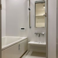 武蔵野市境南町の賃貸物件/浴室。追いだきと浴室乾燥機付き