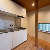 三鷹市井の頭の賃貸物件/ガス2口コンロ付きのすっきりシンプルなキッチン