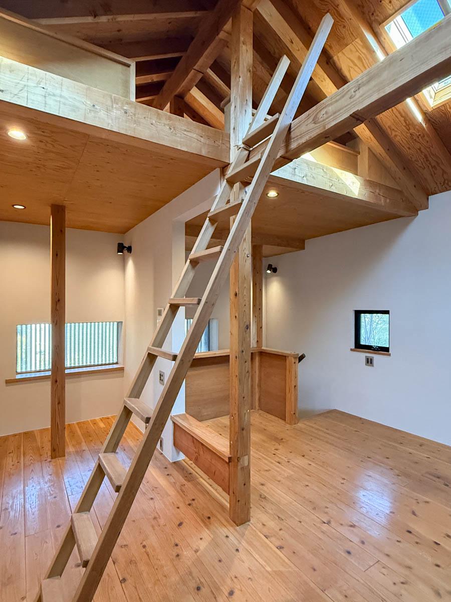 三鷹市井の頭の賃貸物件/ハシゴを使ってロフトに上がれます