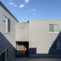 大田区山王の賃貸物件/キッチン脇の窓からの景色が心地よい（203号室）