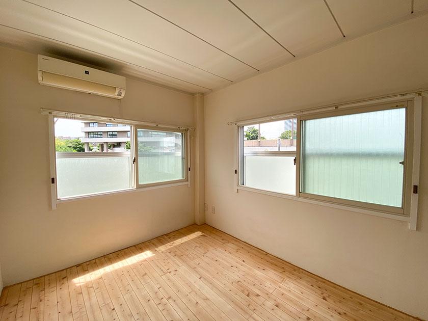 港区白金の賃貸物件/角部屋なので2面採光で明るい