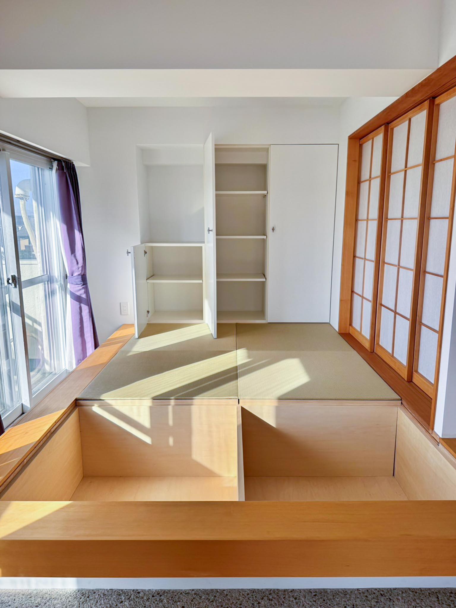 杉並区西荻北の売買物件/小上がりの畳の下は、収納になっている