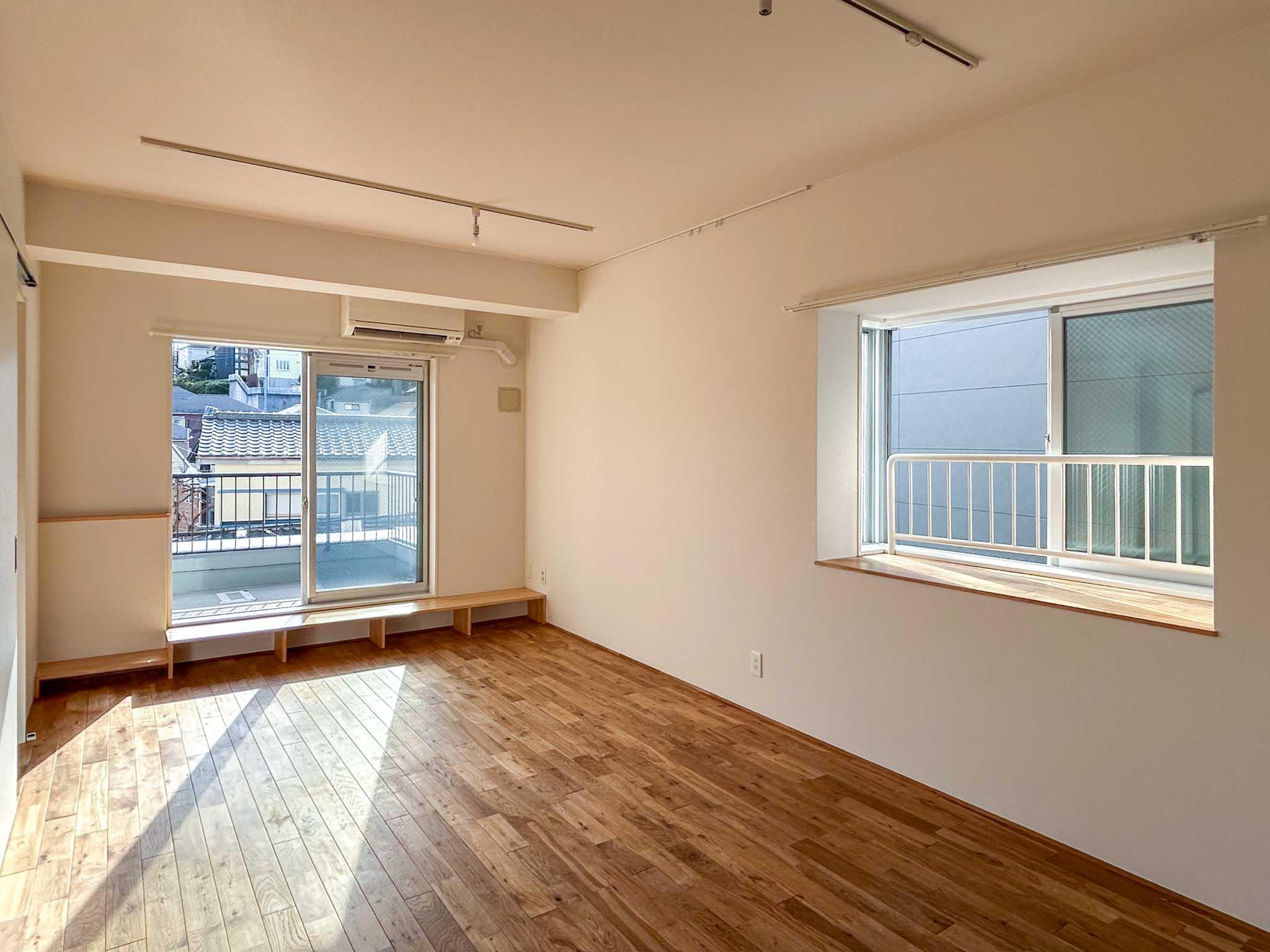 横浜市港北区篠原東の賃貸物件/無垢フローリングが敷かれたナチュラルな空間