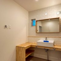 横浜市港北区篠原東の賃貸物件/木質で雰囲気のいい洗面脱衣室