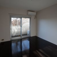 東京都港区白金台の賃貸物件/個室2（約5.2畳）。こちらも緑の借景付き