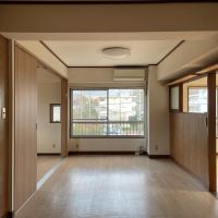 杉並区高井戸西の賃貸物件/リビングを東に向かって。エアコンはリビングの1基のみです