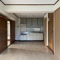 杉並区高井戸西の賃貸物件/リビングをキッチンに向かって