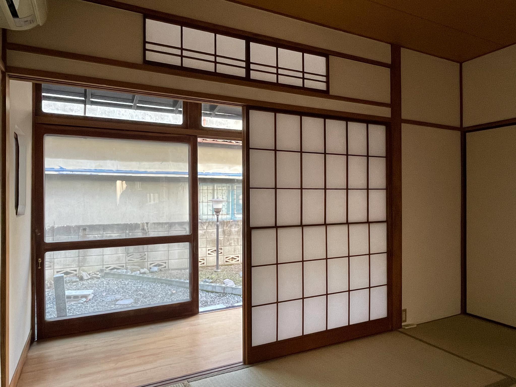 中野区本町の賃貸物件/1F、6畳和室：障子を通して光がふんわりと入ってきます