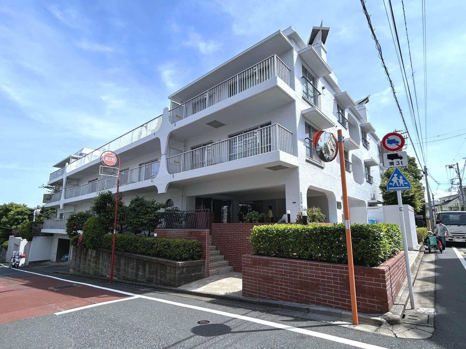 渋谷区大山町の賃貸物件/道路面の2階部分、上原と幡ヶ谷の間といううれしい立地で住環境も良好です
