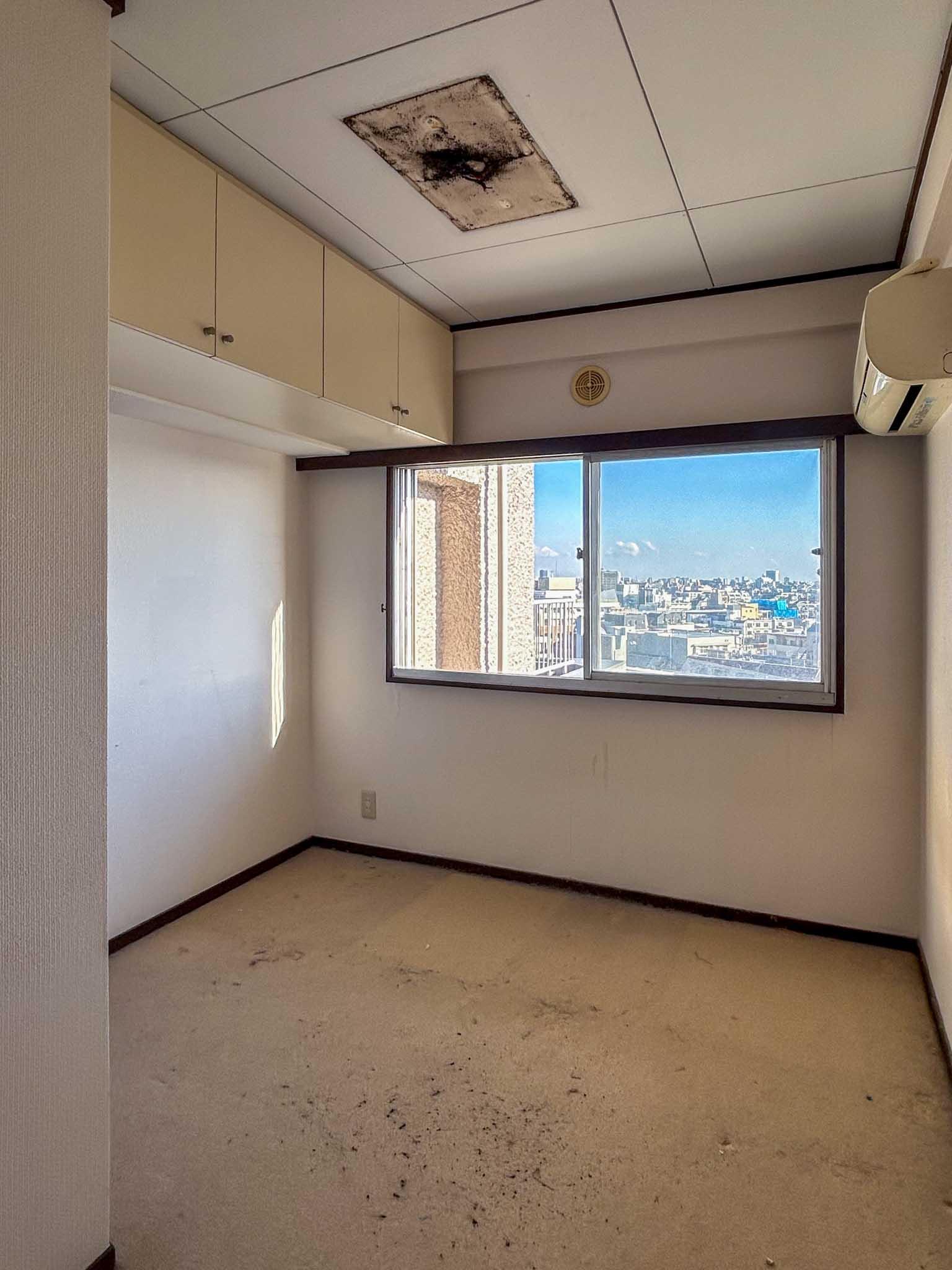 目黒区五本木の賃貸物件/リビング横にある約4帖の洋室