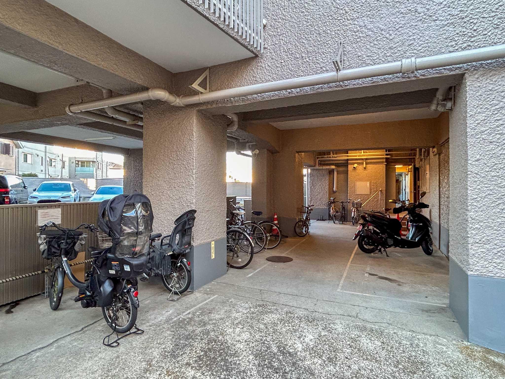 目黒区五本木の賃貸物件/駐輪場