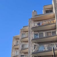 目黒区五本木の賃貸物件/雁行した形が印象的な外観