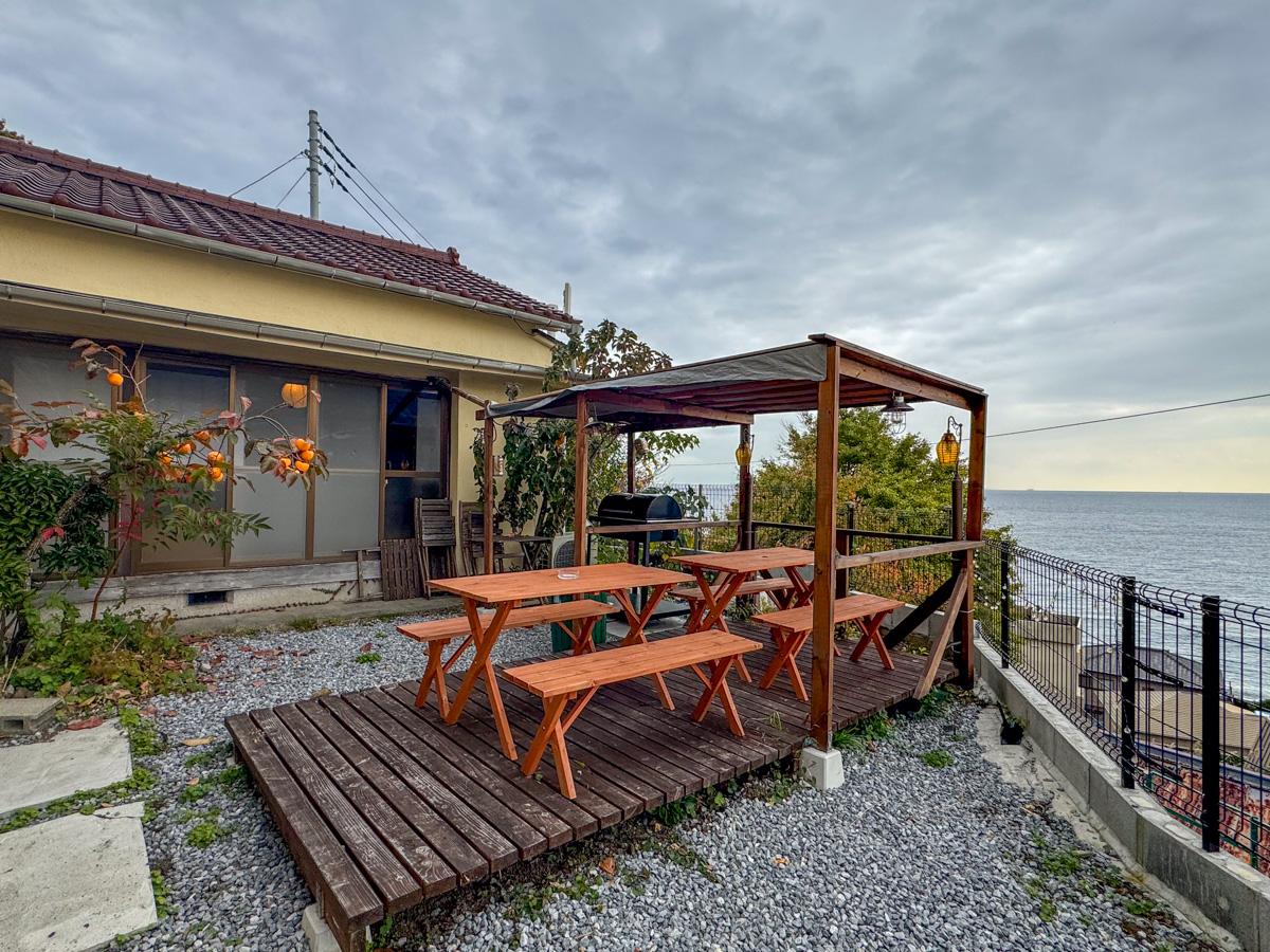 静岡県賀茂郡東伊豆町片瀬の売買物件/庭が広く、数家族でBBQをしていてもゆったりと使えそう