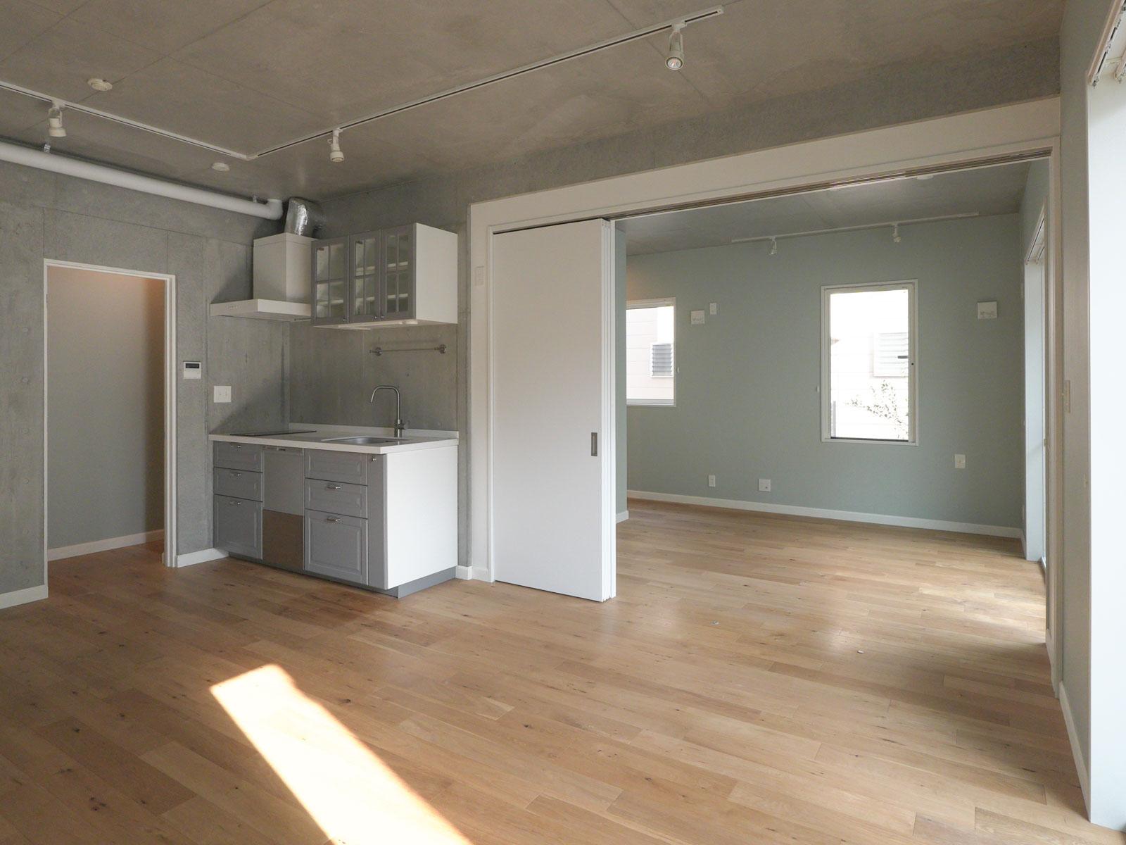 大田区北千束の賃貸物件/くすみカラーで品よく統一された空間