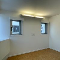 渋谷区千駄ヶ谷の賃貸物件/ハシゴを上った先にはロフトがあります。天井は低めなので、少し屈みながら移動する形になりますが、布団を敷いて寝室として使うイメージです