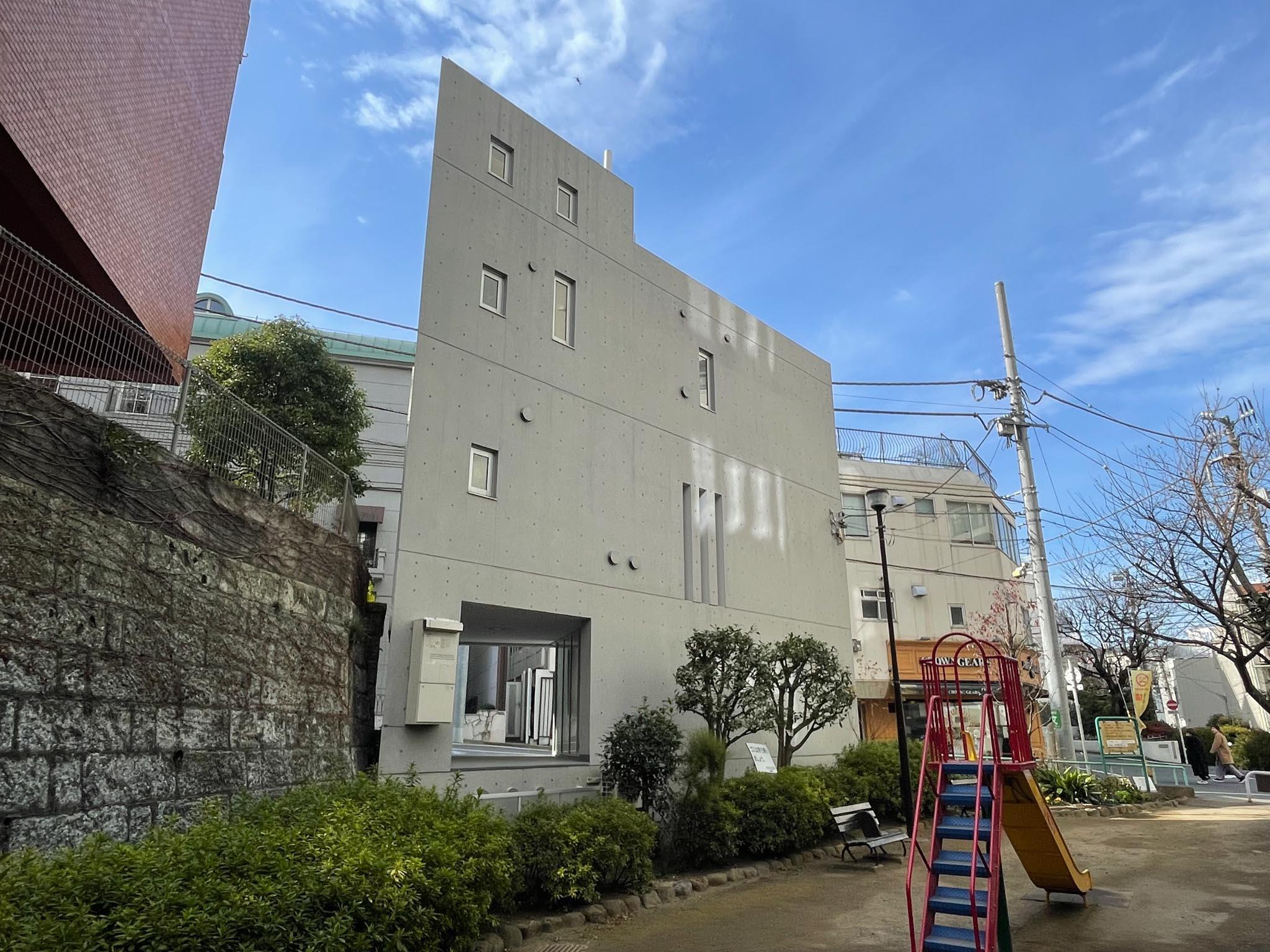 渋谷区千駄ヶ谷の賃貸物件/外観を背面から