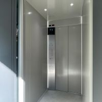 品川区上大崎の賃貸物件/エレベーターは両開き仕様となっています