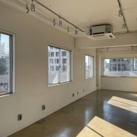 品川区上大崎の賃貸物件/4F：クリアガラスで外の景色も見える