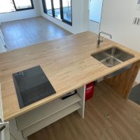 中野区新井の賃貸物件/IHのキッチン。シンクは結構小さめです