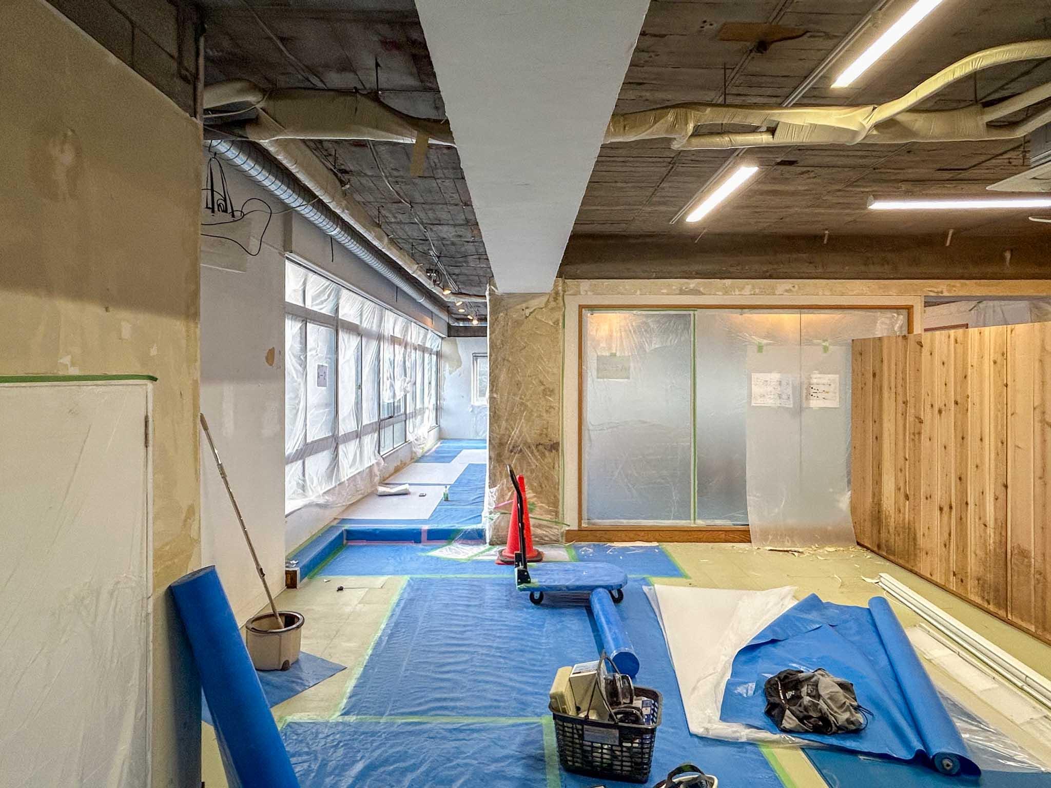 港区麻布台の賃貸物件/メインスペースB：メインスペースAの方をみる