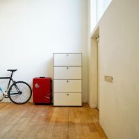 世田谷区深沢の売買物件/玄関の脇には靴の収納を置くと良さそう