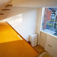 世田谷区深沢の売買物件/スタディスペース。窓からたくさんの光が入ってきて心地いいスペースです