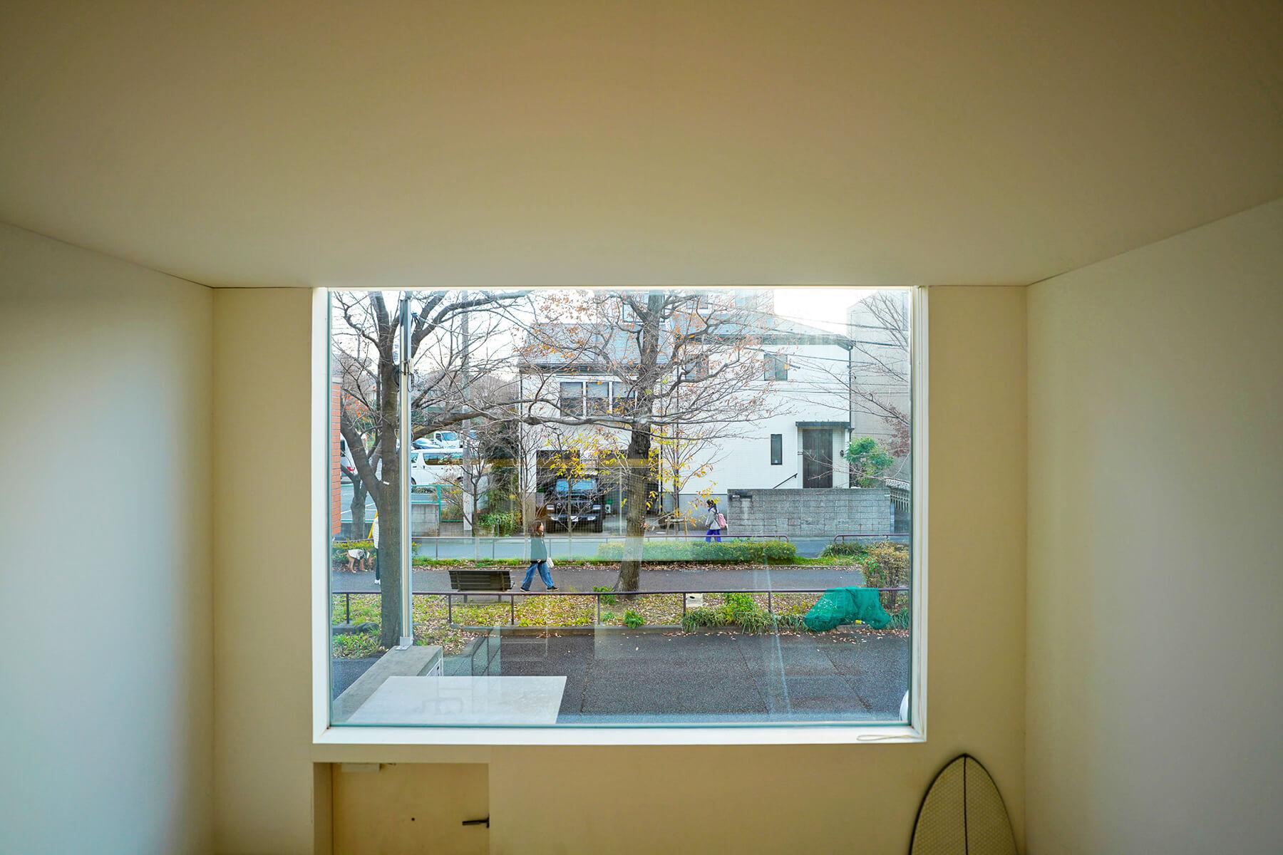 世田谷区深沢の売買物件/この大きな開口、素敵です