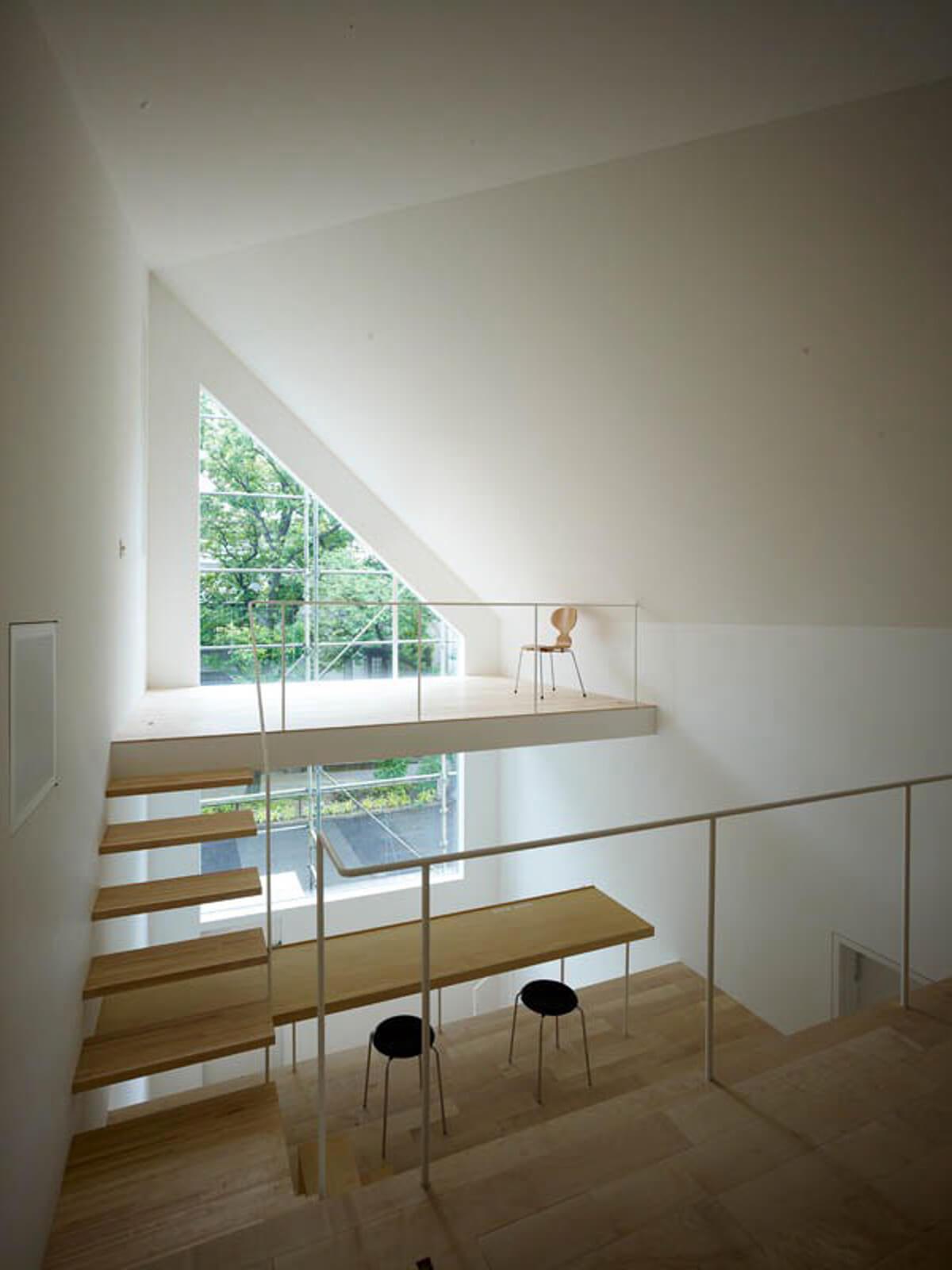 世田谷区深沢の売買物件/竣工時の写真。主寝室から子ども部屋を見るとこんな感じ。