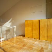 世田谷区深沢の売買物件/写真目の前の収納は動かすことが可能です