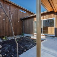 埼玉県所沢市上安松の賃貸物件/A-2：L字の庭コンクリートテラスの内側に畑