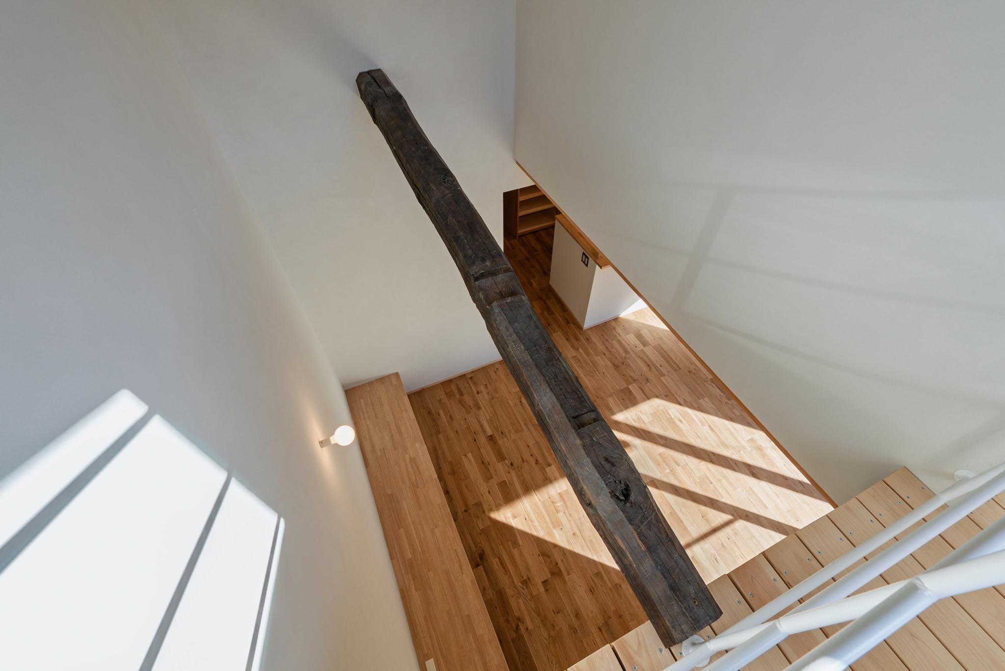 埼玉県所沢市上安松の賃貸物件/A-2：吹き抜けに古材を採用