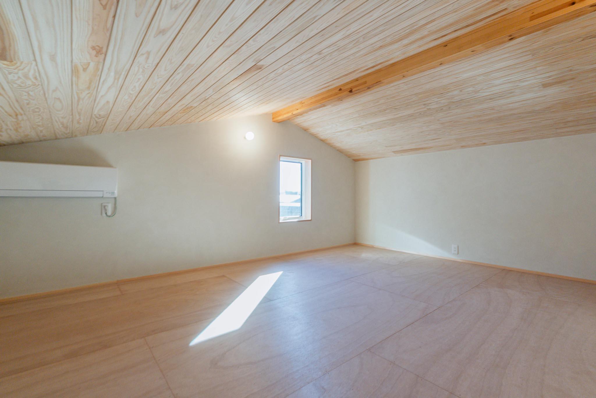 埼玉県所沢市上安松の賃貸物件/A-2：最高天高1.85mのロフトは、部屋としてしっかりと活用できる空間です