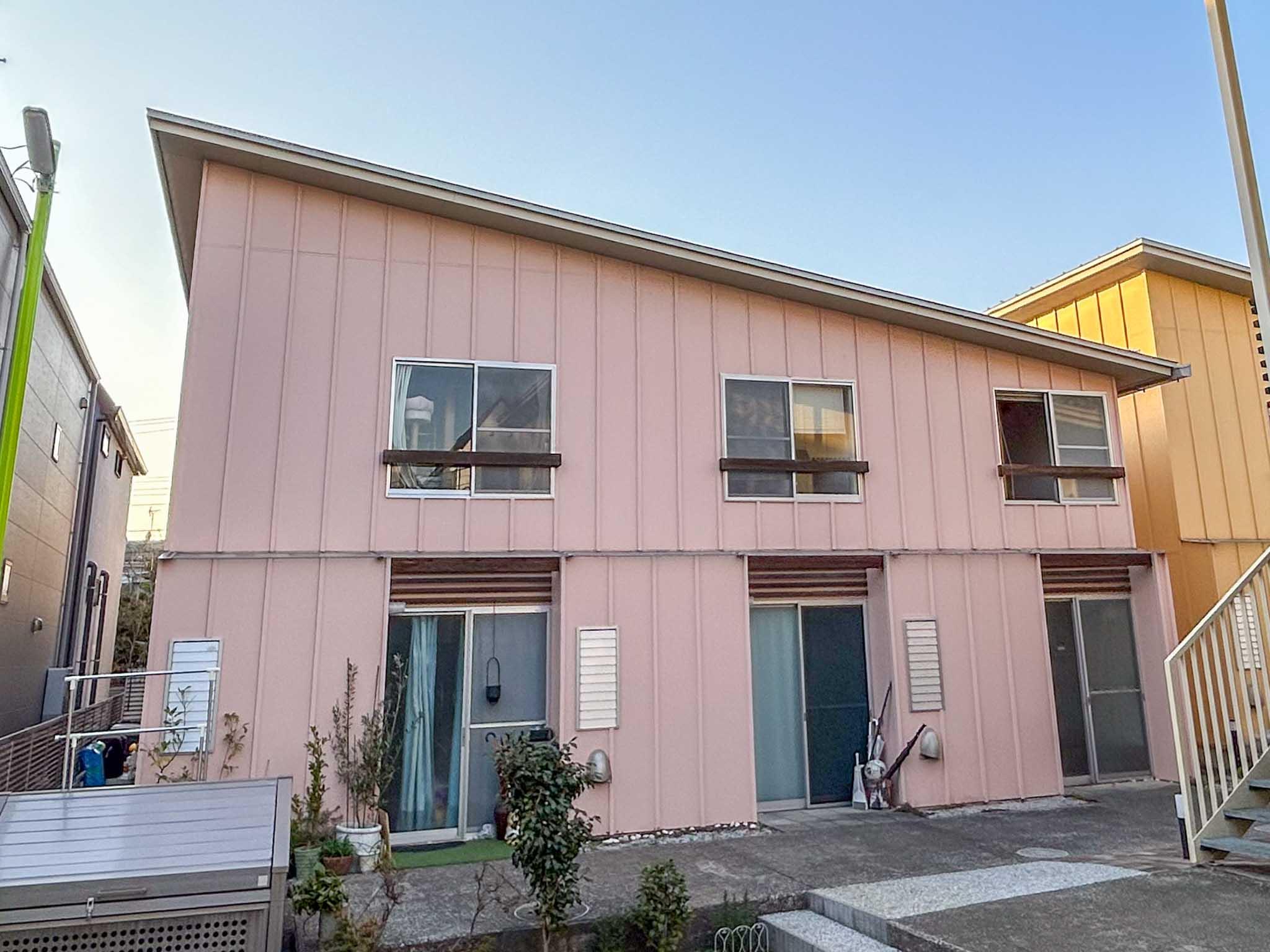 世田谷区世田谷の賃貸物件/ポップなカラーリングがかわいい建物