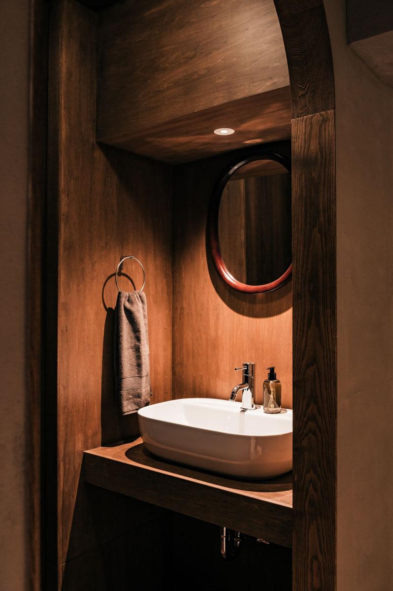 渋谷区代々木の売買物件/つくり込まれた手洗い場