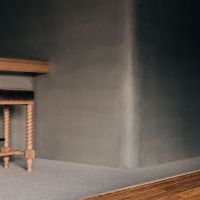 渋谷区代々木の売買物件/ダイニングテーブル側面のモールディングが、小上がりや折りあげ天井などの側面にも用いられています